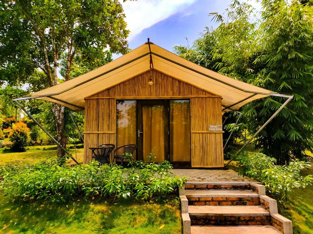 "D'Bamboo Kamp" Desa Wisata Ekang لاغويْ المظهر الخارجي الصورة
