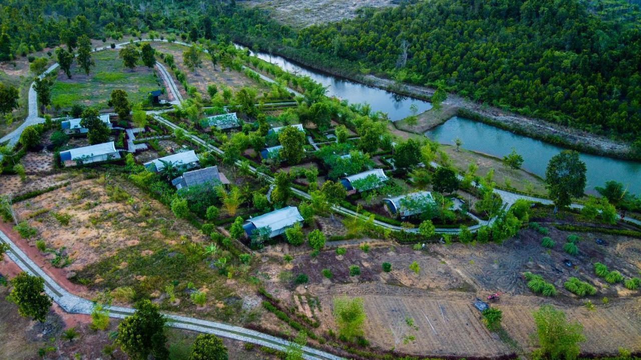 "D'Bamboo Kamp" Desa Wisata Ekang لاغويْ المظهر الخارجي الصورة
